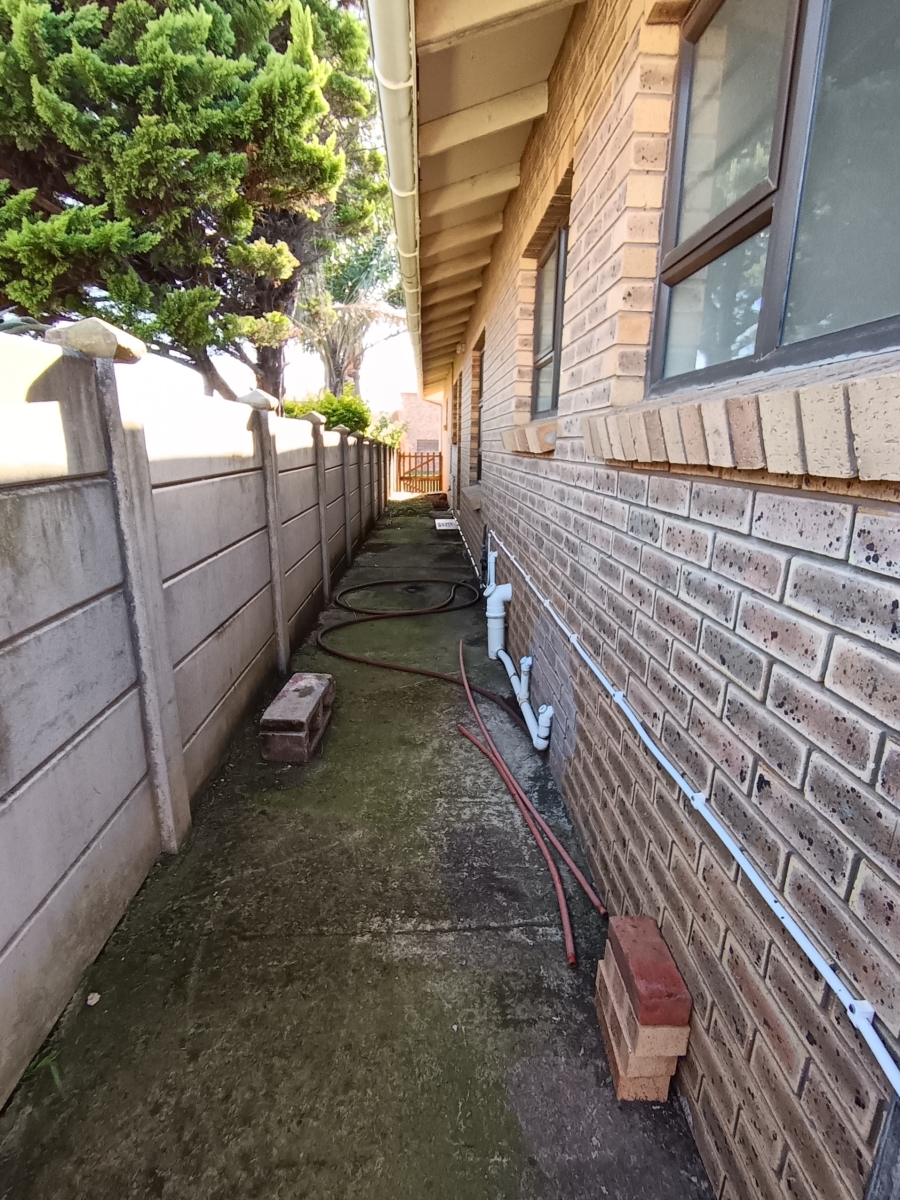 3 Bedroom Property for Sale in Noorsekloof Eastern Cape
